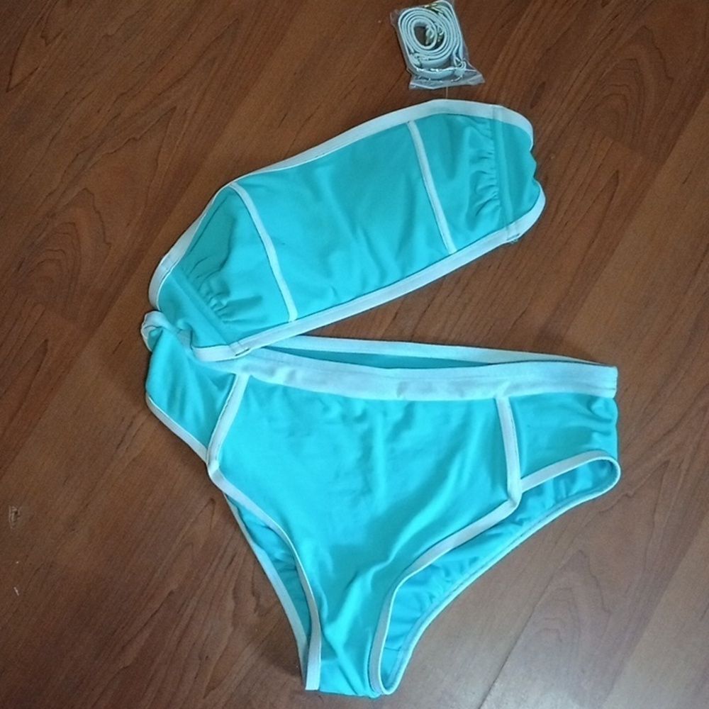 Kona Sol two piece swimsuit women's NWOT Large (Swi004,087)